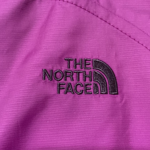 The North Face Women’s Insulated Reversible Vest - Picture 2 of 7
